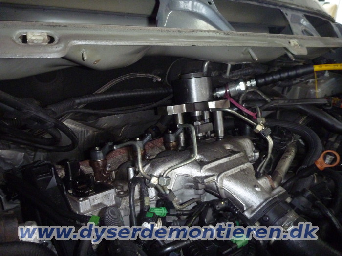 Aftrkning af indsprjtningsdyser fra Peugeot
                Expert / Citroen Jumpy / Fiat Scudo / Lancia med 2.0 og
                2.2 motor