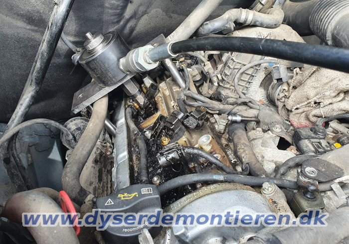 Aftrkning af indsprjtningsdyser fra Mercedes
                Sprinter 319 CDI med 3.0 V6 motor